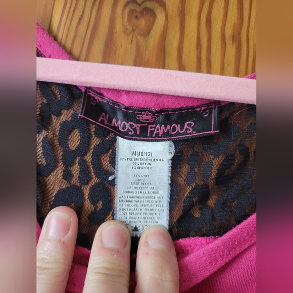 Almost Famous Pink and Black Leopard Print Accent Butterfly Tee 10-12 - Picture 4 of 6